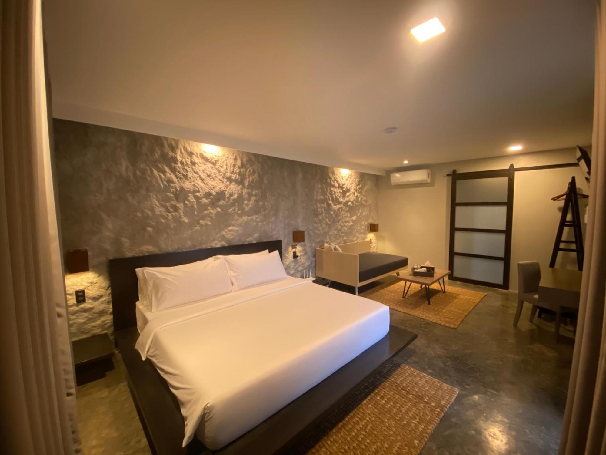 The Grey Inn Sarog Esterno foto
