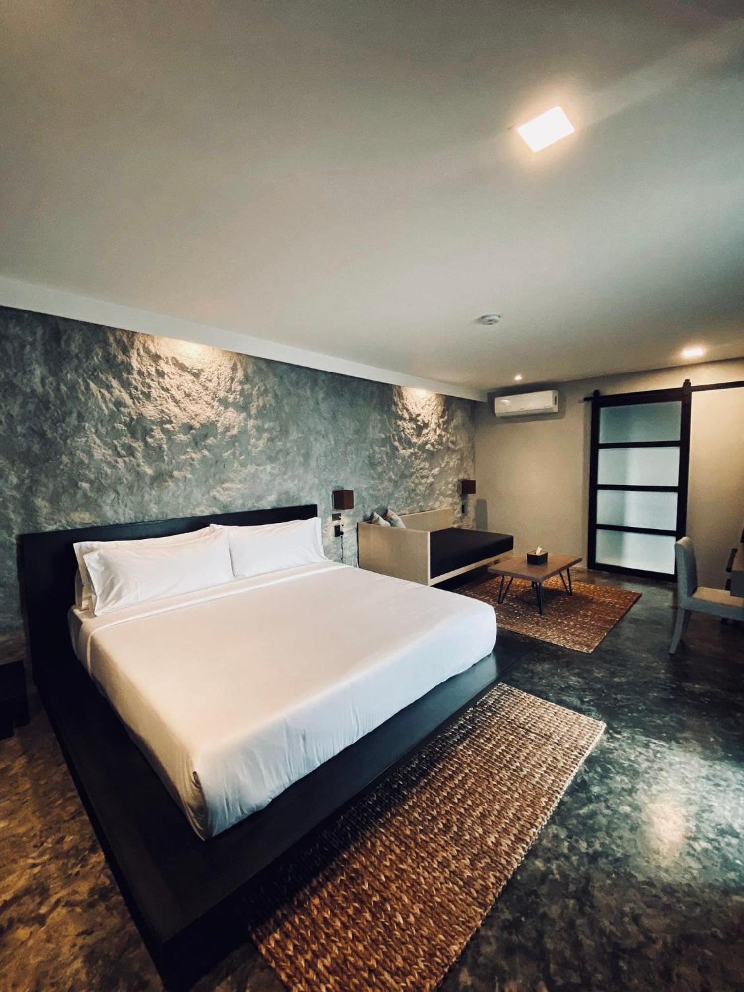 The Grey Inn Sarog Esterno foto